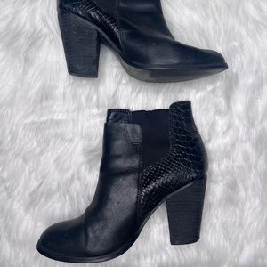 ALDO 🖤🖤 booties 8.5